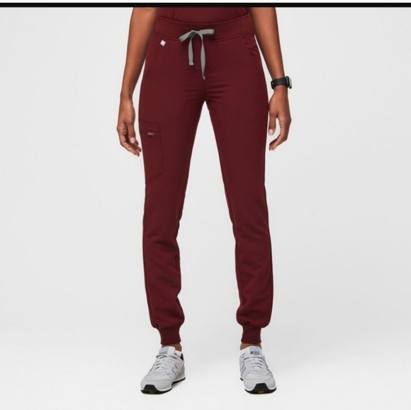 Figs women's Zamora jogger scrub set size Large - Picture 2 of 7